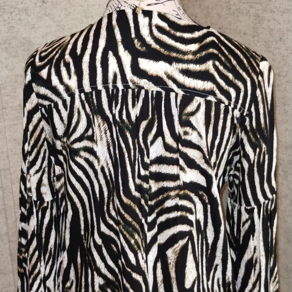 EUC Women's Fate Blouse - Picture 8 of 16